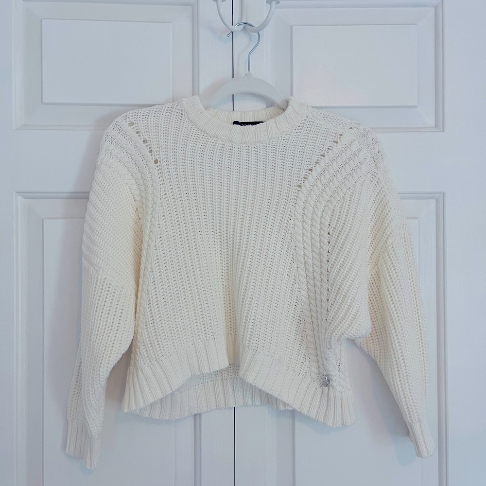 Stone Row Cropped Cable Knit Sweater